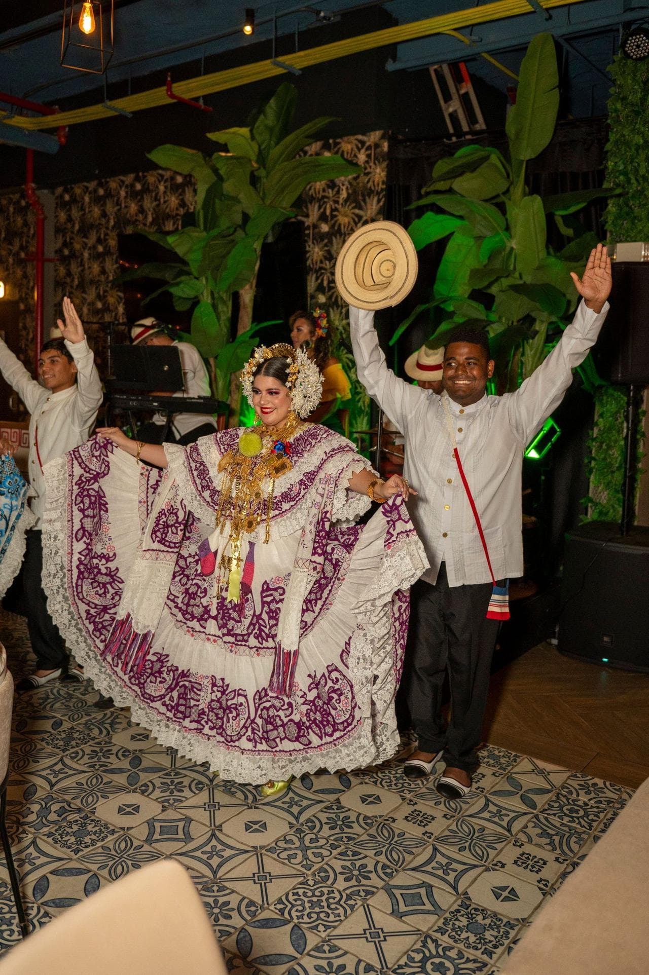 Aya la Vida: Live Music and a Terrace in Panama's Casco Viejo