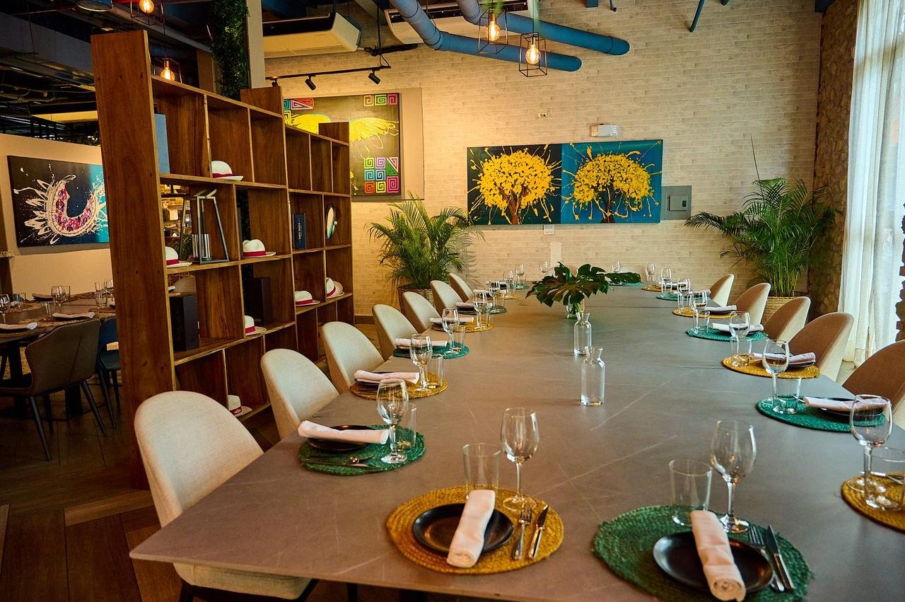 Pet-Friendly Restaurants in Panama: Where to Eat with Your Dog